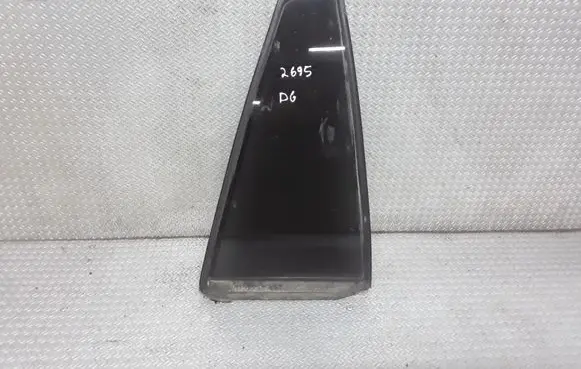 Toyota RAV 4 (XA20) Rear vent window glass 
