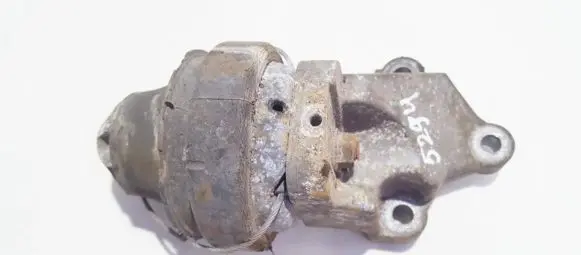 Volvo S60 Engine mount bracket 9485551 13540