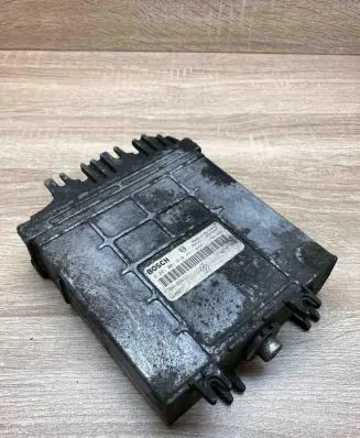 Renault Megane I Engine control unit/module ECU 7700109622 0281001810