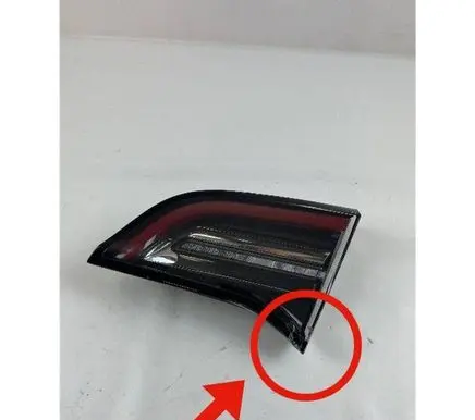 Tesla Model 3 Tailgate rear/tail lights 1077402