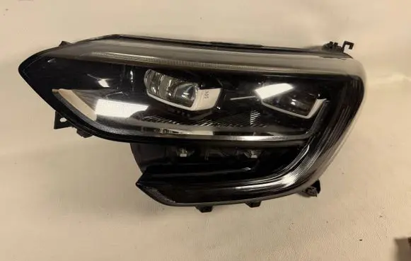 Renault Megane IV Headlight/headlamp 260601093R