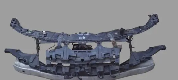 Renault Laguna III Radiator support slam panel