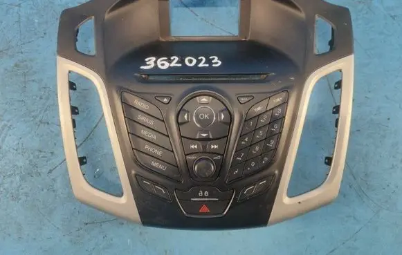 Ford Focus MMI control unit CM5118835JW