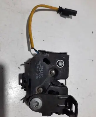 Alfa Romeo Stelvio Engine bonnet/hood lock/catch 50547305 121449