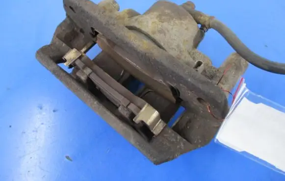 Mazda 626 Front brake caliper
