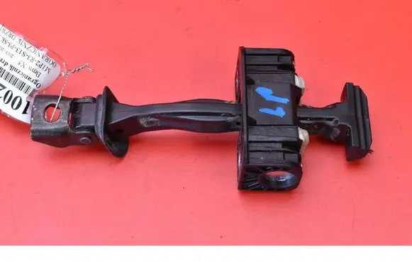 BMW X5M F85 Front door check strap stopper 7290595