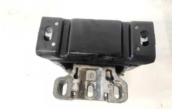 Seat Toledo II (1M) Engine mount bracket 171268a 171268-a