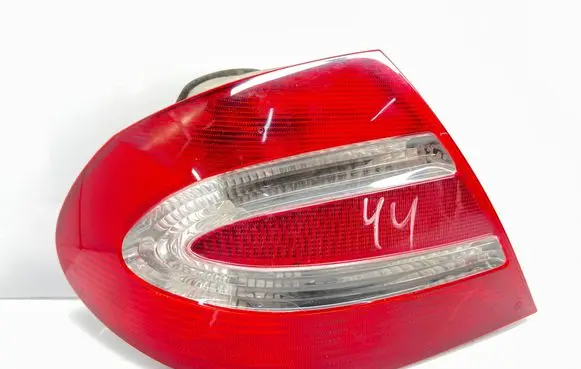 Mercedes-Benz CLK A209 C209 Rear/tail lights A2098200164