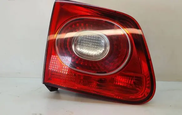 Volkswagen Tiguan Tailgate rear/tail lights 5N0945093B 009692012659