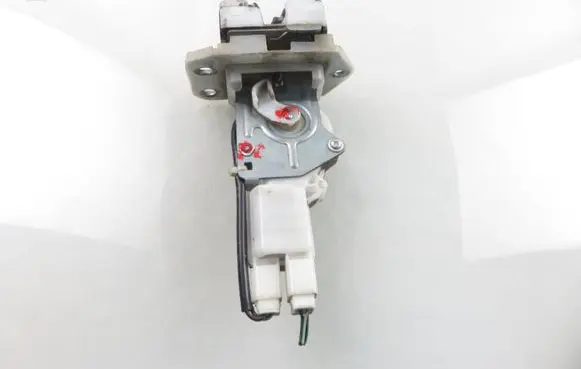 Tailgate/trunk/boot lock/catch/latch