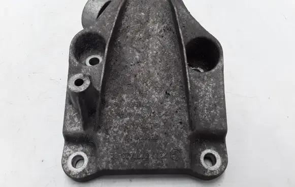 BMW 5 F10 F11 Engine mounting bracket