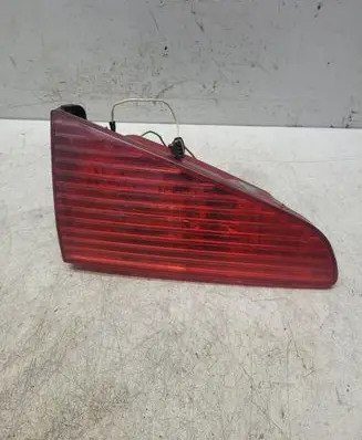 Peugeot 607 Tailgate rear/tail lights