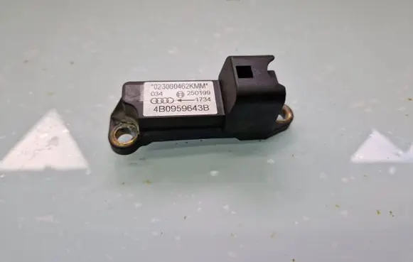 Audi A6 S6 C5 4B Airbag deployment crash/impact sensor 4B0959643B 023060462KMM 250119