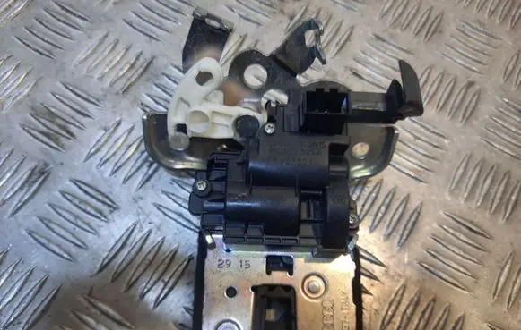 Audi A3 S3 8V Tailgate/trunk/boot lock/catch/latch 4H0827505A