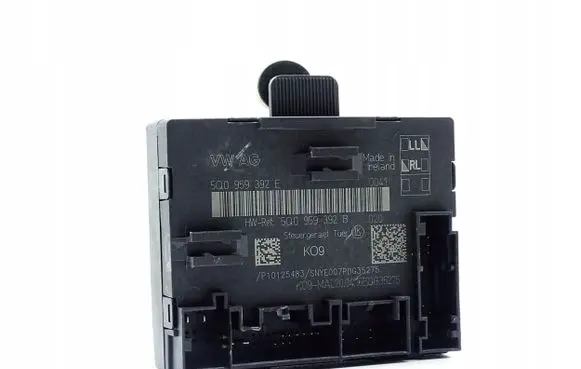 Volkswagen Golf VII Door control unit/module 5Q0959392E