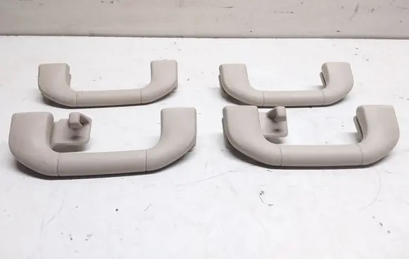 Mercedes-Benz CLS C218 X218 A set of handles for the ceiling A2048100151