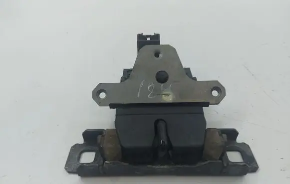 Ford Focus Tailgate/trunk/boot lock/catch/latch 3M51R404B12