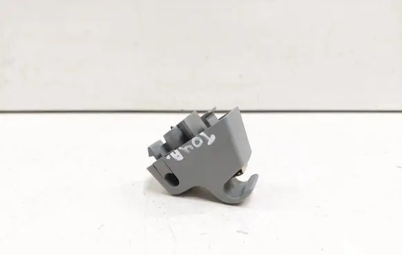 Volkswagen Touareg I Sun visor clip/hook/bracket 