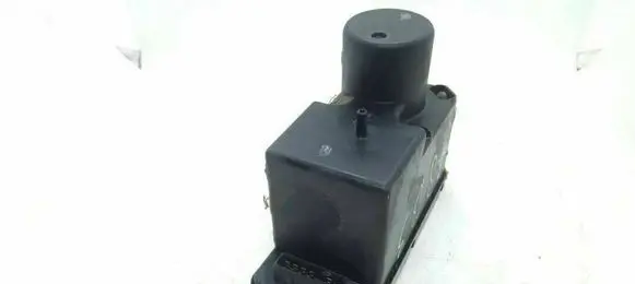 Audi 80 90 B3 Central locking vacuum pump 443862257D