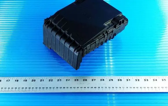 Volkswagen Golf V Fuse module 1K0937124K