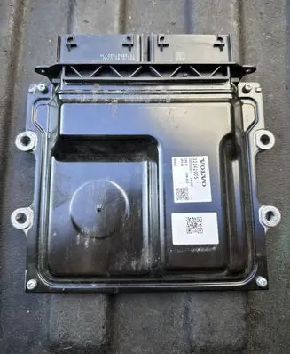 Volvo V60 Engine control unit/module 32242005
