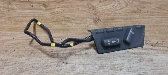 Volvo V70 Seat control switch 9188787