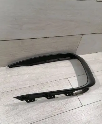 Porsche Macan (95B) Front fog light trim/grill 95B807819G