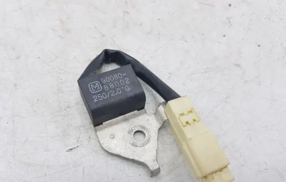 Toyota Avensis T250 Sensor 9008088002