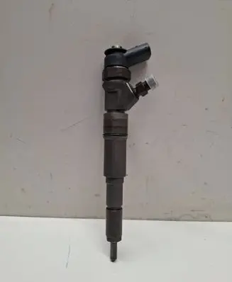 BMW 5 E60 E61 Fuel injector 0445110