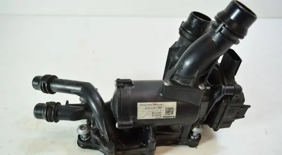 Thermostat/thermostat housing
