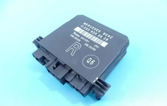 Mercedes-Benz C W203 Central body control module 2038200826 IMPRK1010341