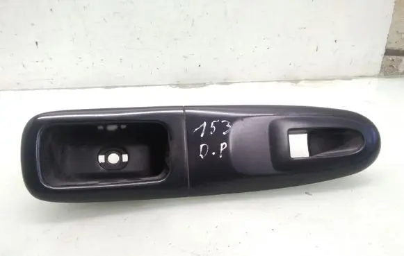 Peugeot 406 Front door interior handle trim 