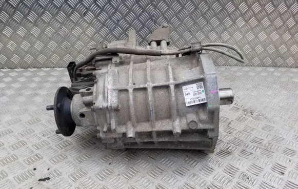 Mitsubishi L200 Gearbox transfer box case 3200A338