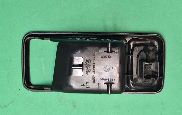 Ford Kuga I Electric window control switch 3M51226A37AFW
