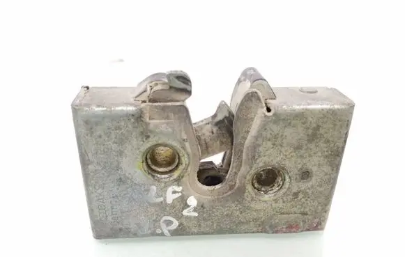 Volkswagen Jetta II Front door lock 191837016C