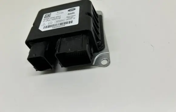 Land Rover Discovery 5 Airbag control unit/module JPLA14D374AE