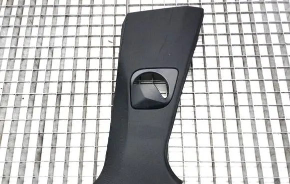 Other sill/pillar trim element