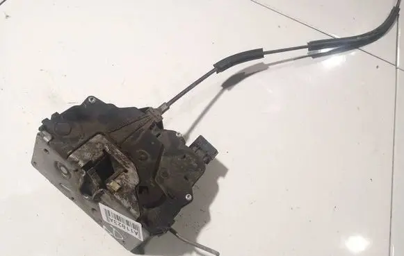 Opel Corsa D Front door lock 13258274 2812061207