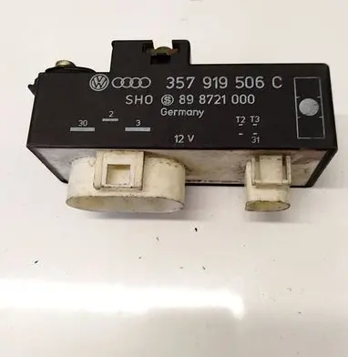 Volkswagen Golf III Coolant fan relay 357919506C