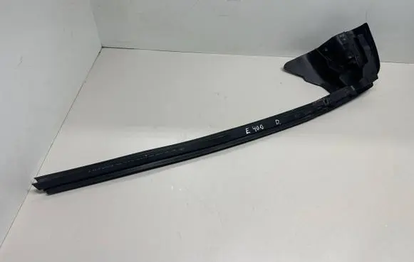 Mercedes-Benz E W238 Rubber seal rear door window/glass A2386730800 8573995