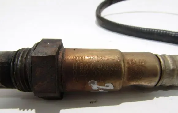 Nissan X-Trail T30 Lambda probe sensor 8200351037