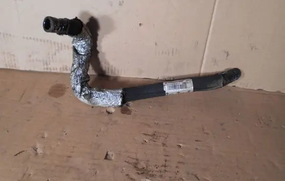 Audi A4 S4 B8 8K Power steering hose/pipe/line 8K0422887R