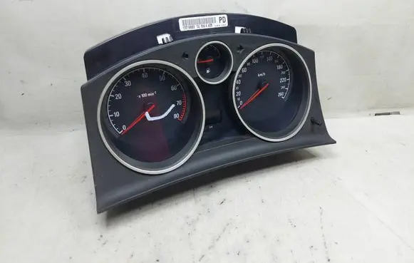 Opel Astra H Speedometer (instrument cluster) 13216682