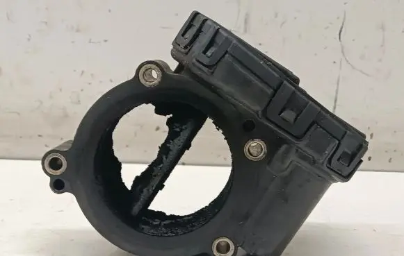 Mercedes-Benz E W212 Throttle valve A6510900470