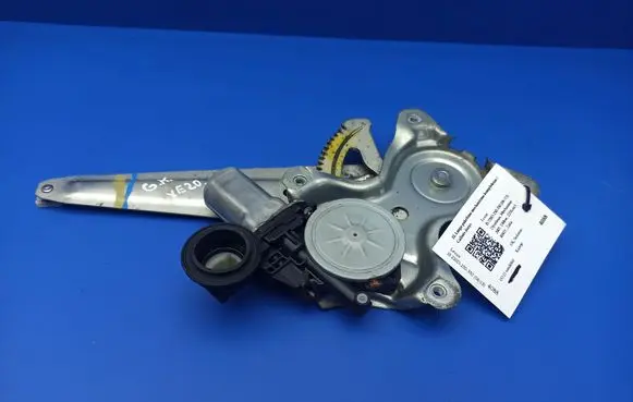 Lexus IS 220D-250-350 Rear door window regulator with motor 8571058010 0620401760