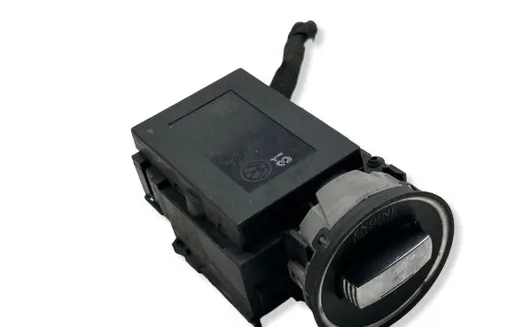 Volkswagen PASSAT B6 Ignition lock 3C0905843R 12401901296925 333013401