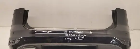 Volkswagen Touran III Rear bumper 5TA807421AB