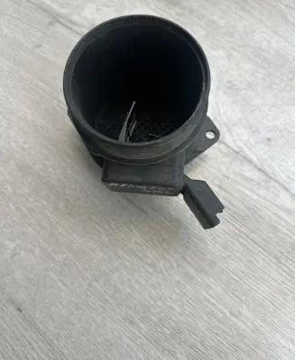 Peugeot 406 Mass air flow meter 9632215280 5WK9628 12880737