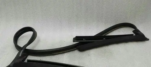 Porsche 911 997 Front door rubber seal 99756132700