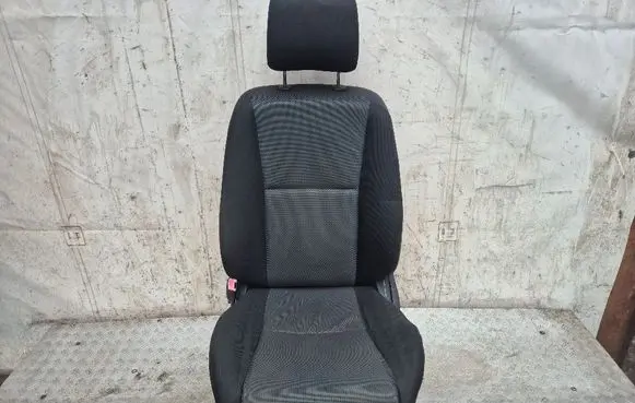 Toyota Corolla Verso AR10 Front driver seat 